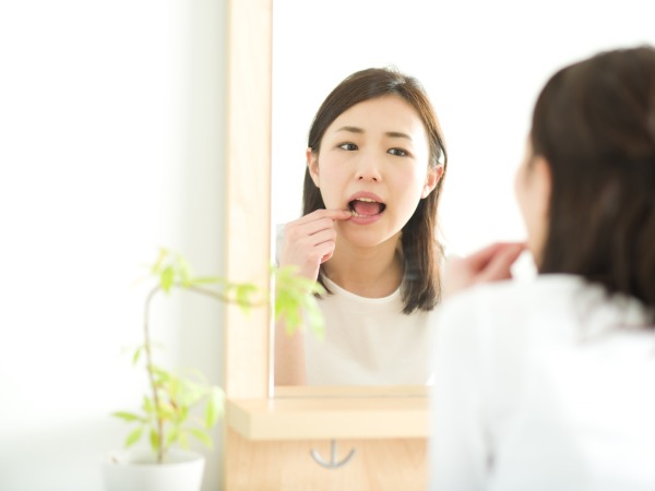 歯が浮いたように感じる5つの原因と対処法を解説